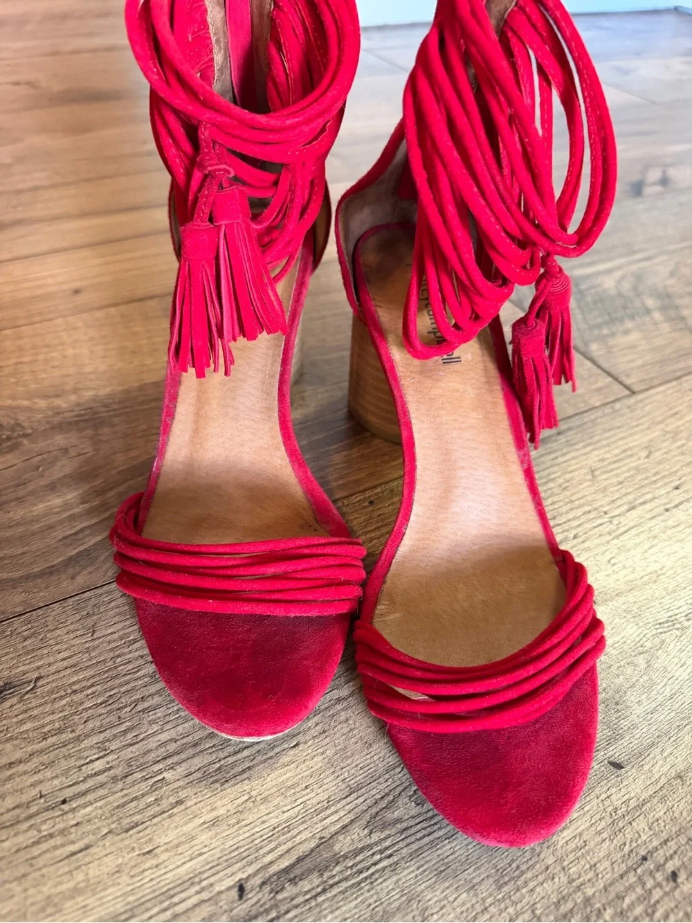 Jeffrey Campbell step up